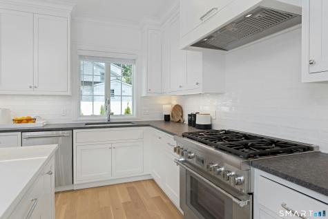 16R Old Stamford Road New Canaan CT 06840