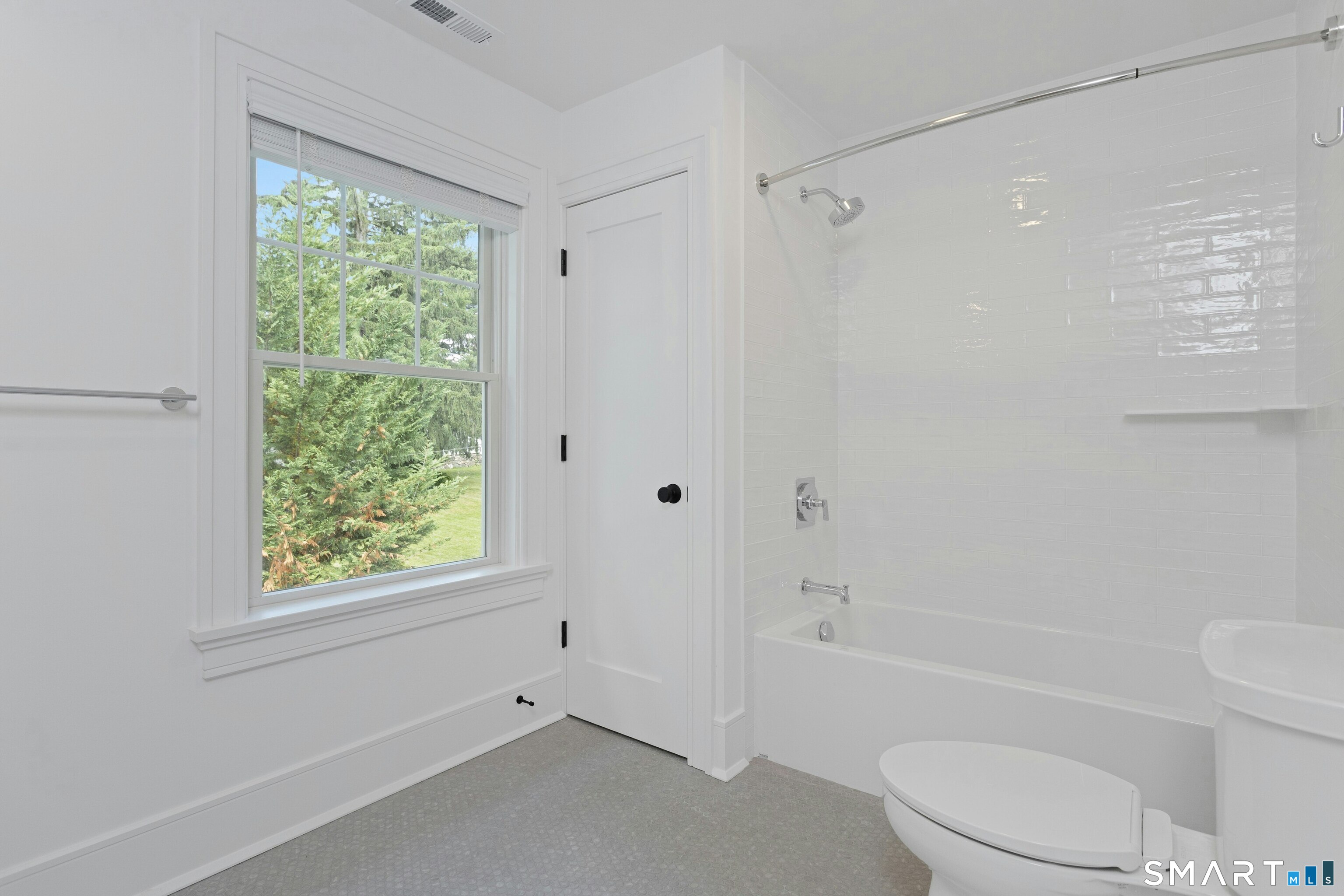 16R Old Stamford Road New Canaan CT 06840