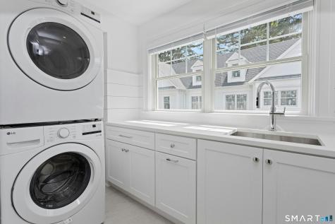 16R Old Stamford Road New Canaan CT 06840