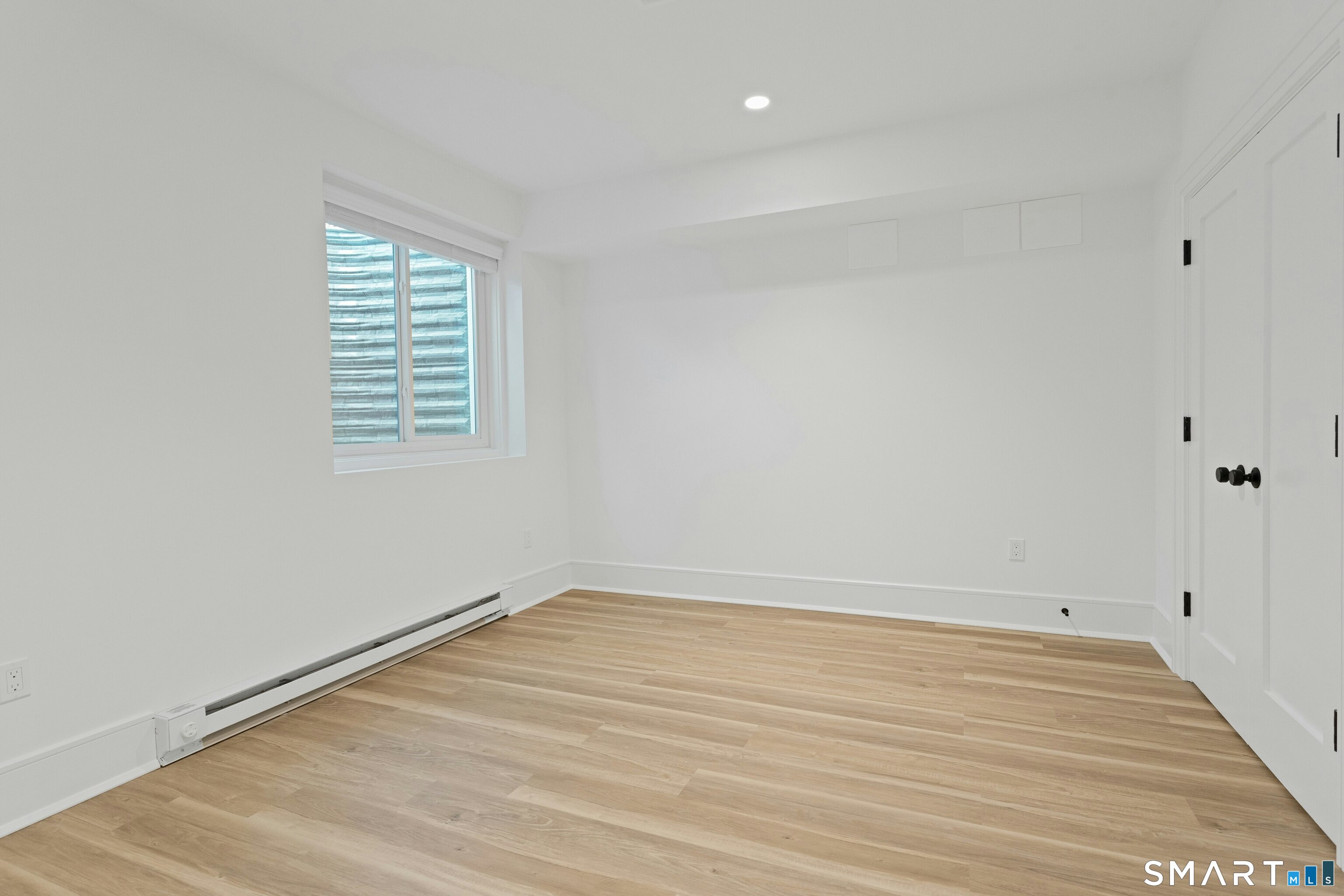 16R Old Stamford Road New Canaan CT 06840