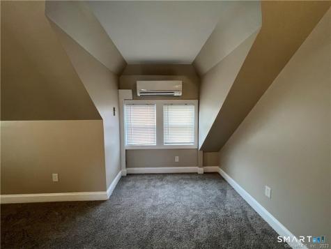 74 Ledyard Avenue Groton CT 06340