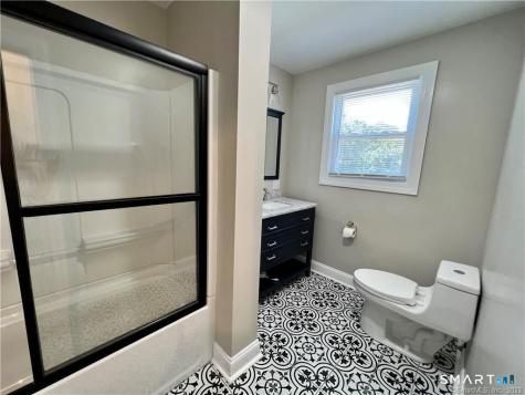 74 Ledyard Avenue Groton CT 06340