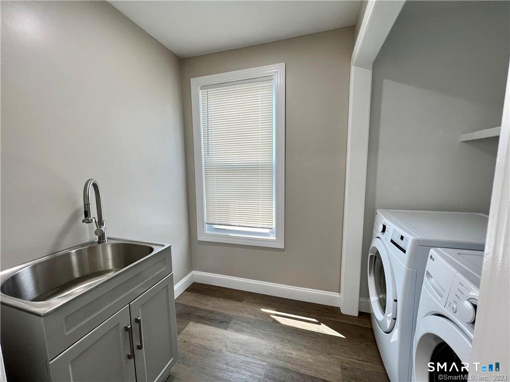 74 Ledyard Avenue Groton CT 06340