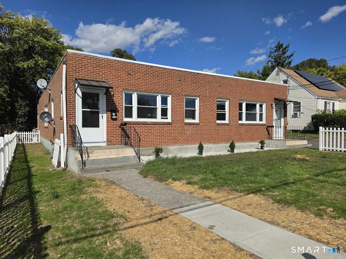 148 Sisson Street East Hartford CT 06118