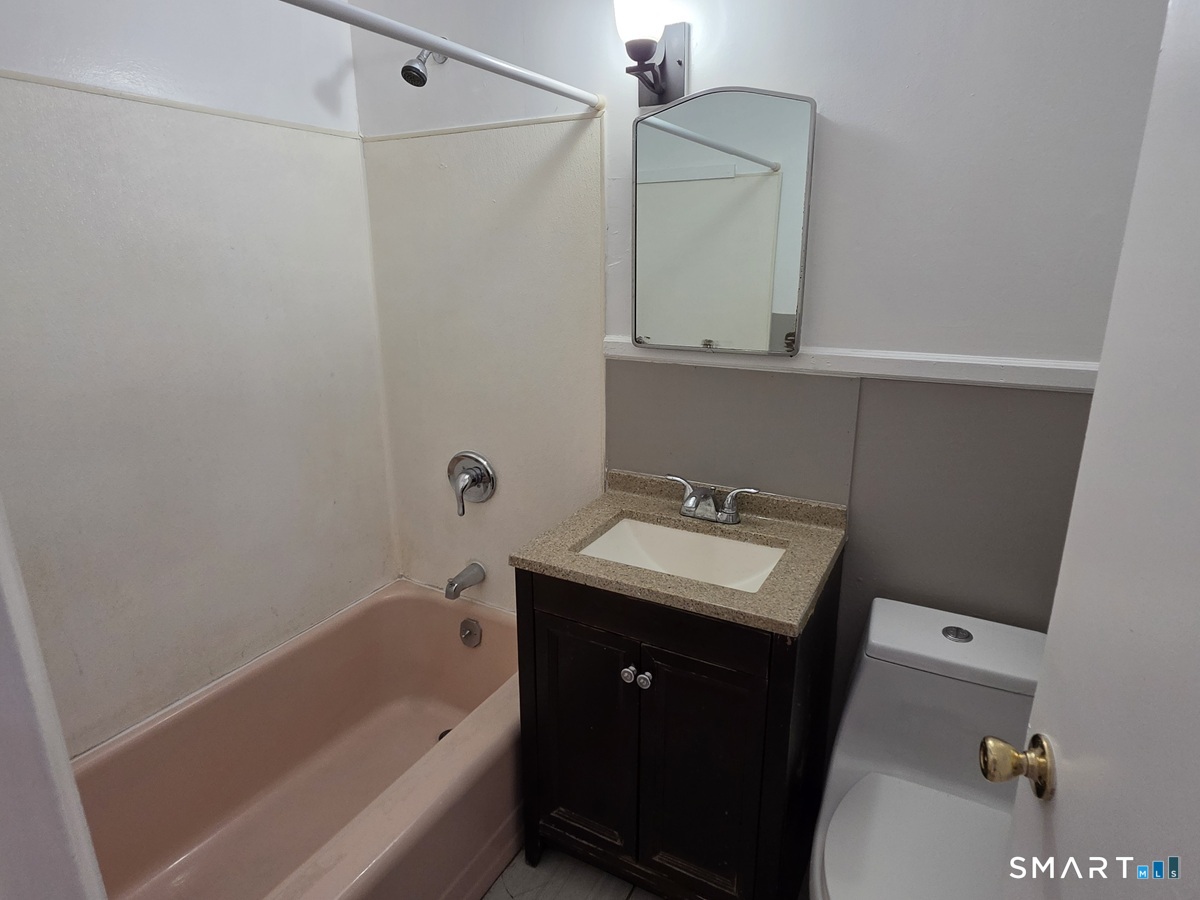 148 Sisson Street East Hartford CT 06118