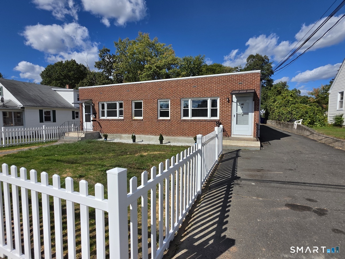 148 Sisson Street East Hartford CT 06118