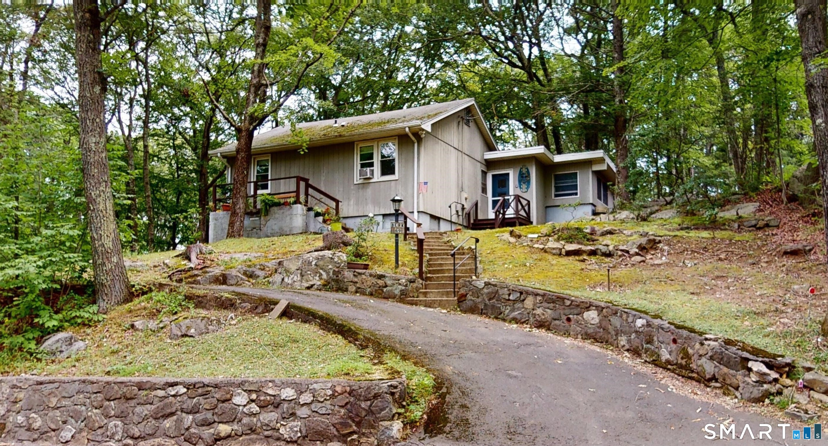 69 Carol Street Danbury CT 06810