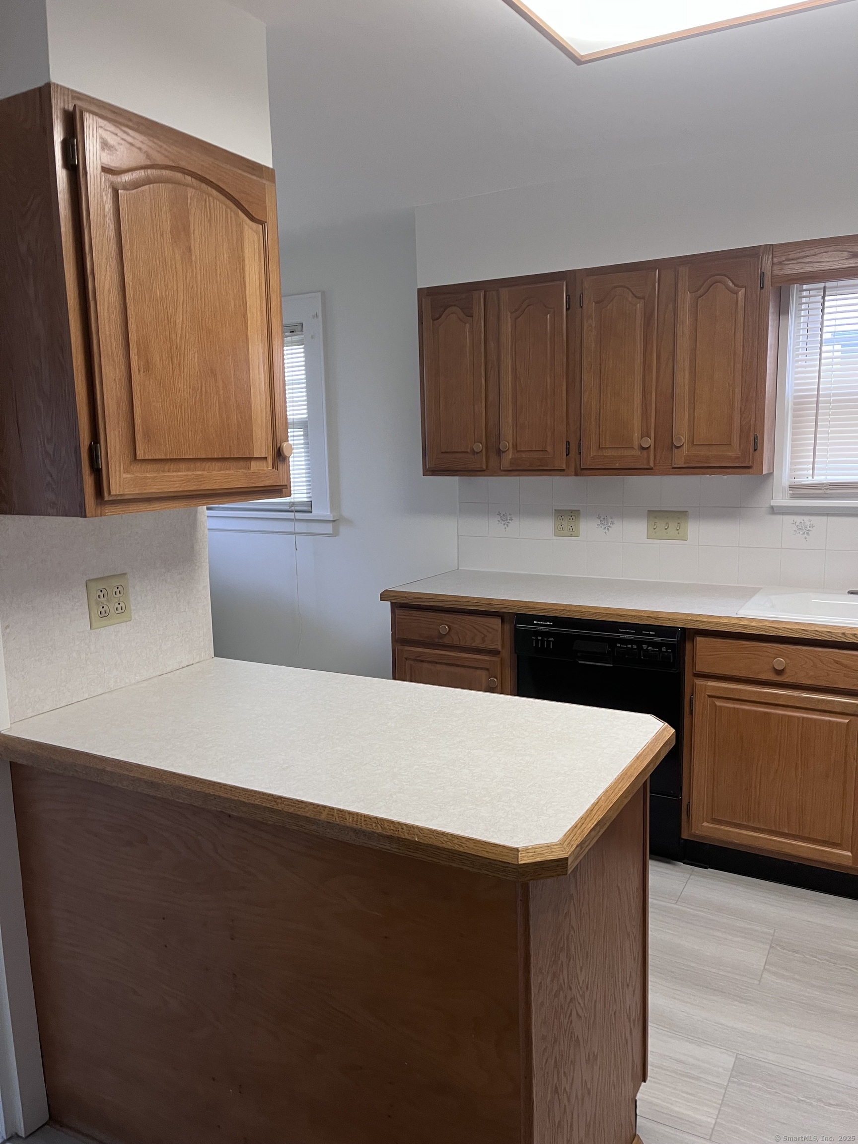 85 Glenwood Avenue Stratford CT 06614