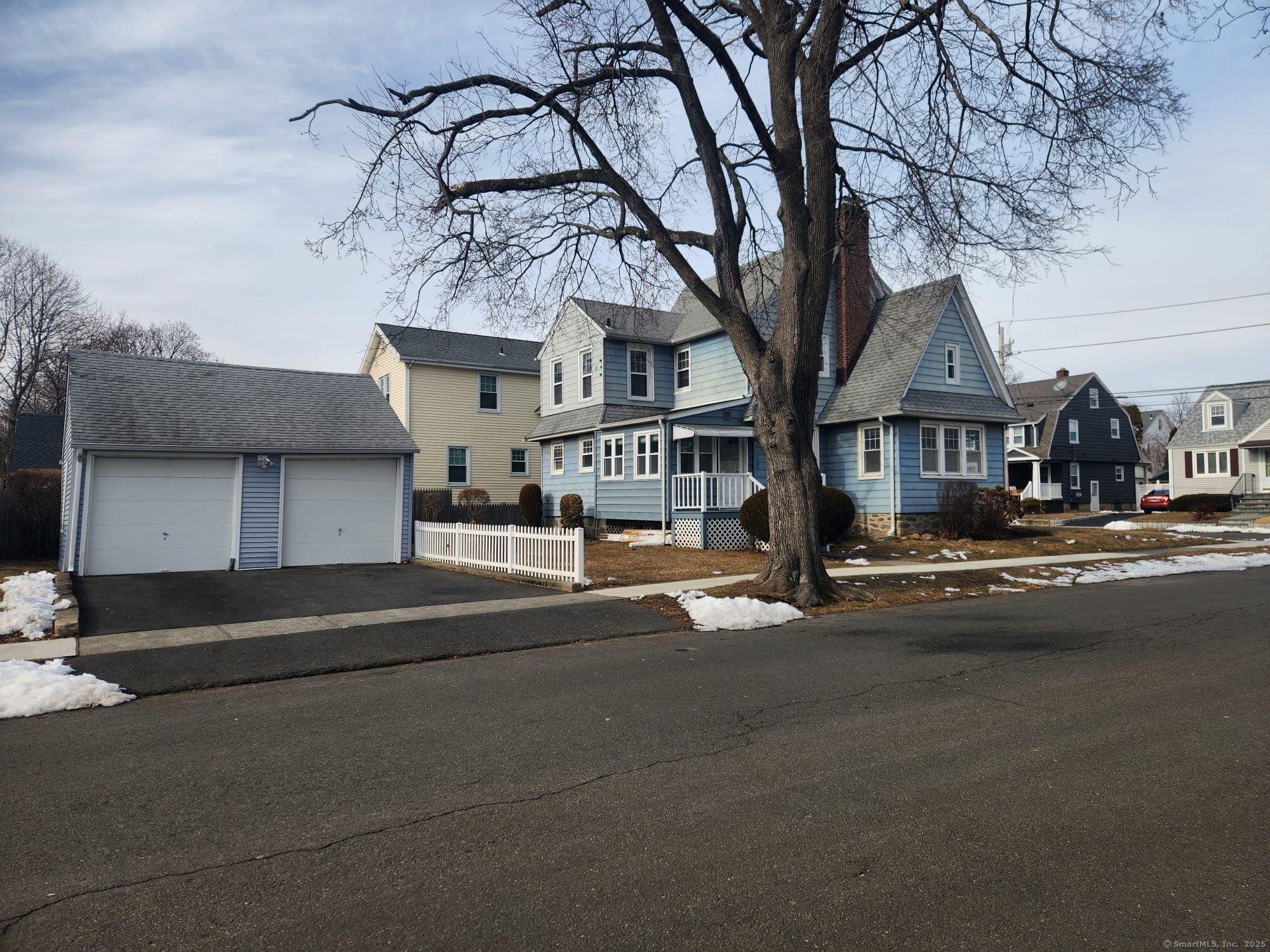85 Glenwood Avenue Stratford CT 06614