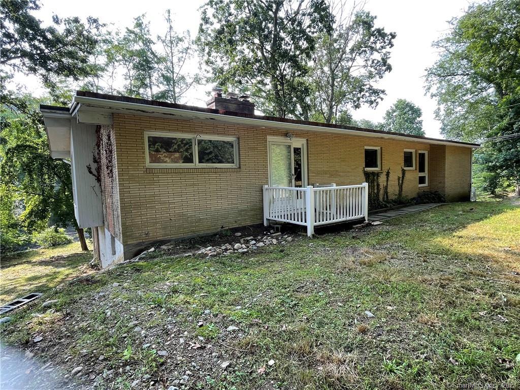 7 Smith Pond Way Ledyard CT 06335