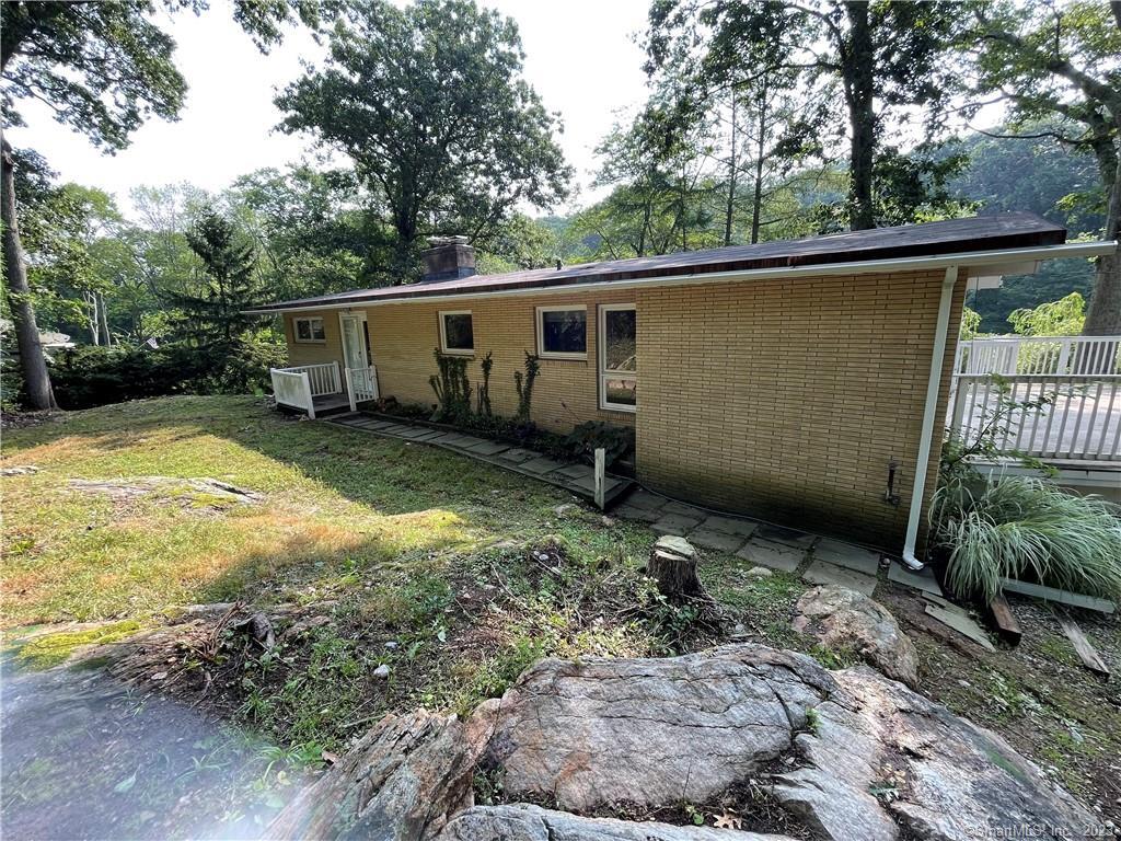 7 Smith Pond Way Ledyard CT 06335