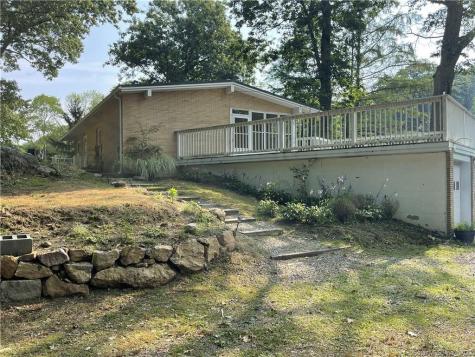 7 Smith Pond Way Ledyard CT 06335
