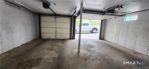7 Sunnieside Court Waterford CT 06385