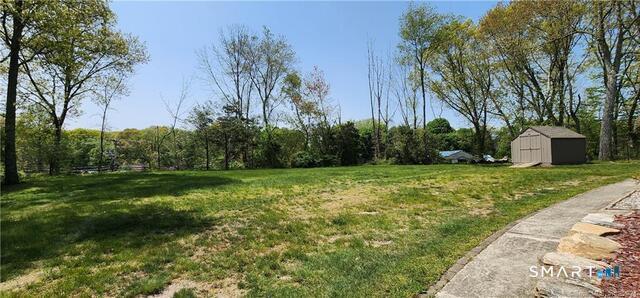 7 Sunnieside Court Waterford CT 06385