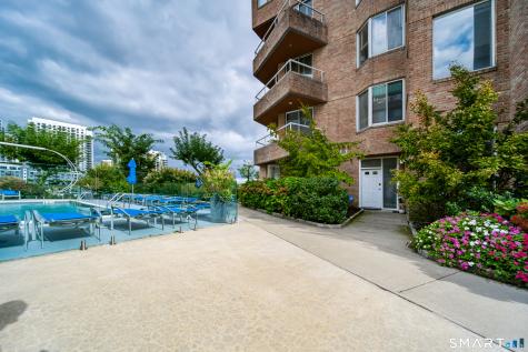 98 Southfield Avenue Stamford CT 06902