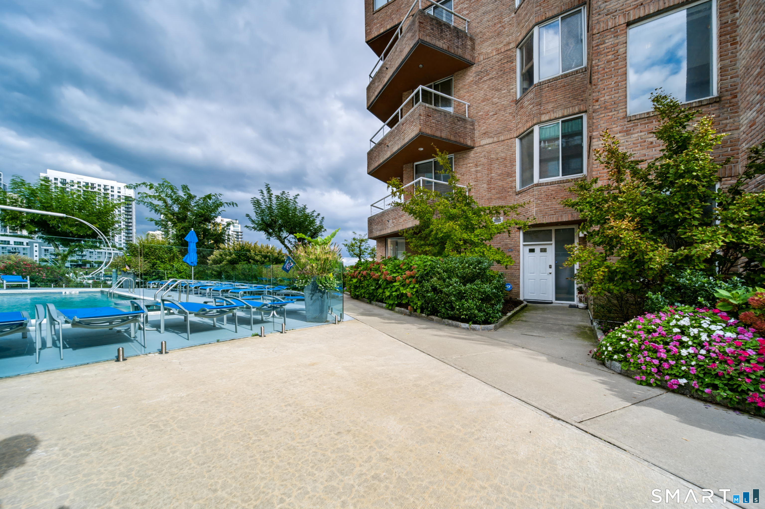 98 Southfield Avenue Stamford CT 06902