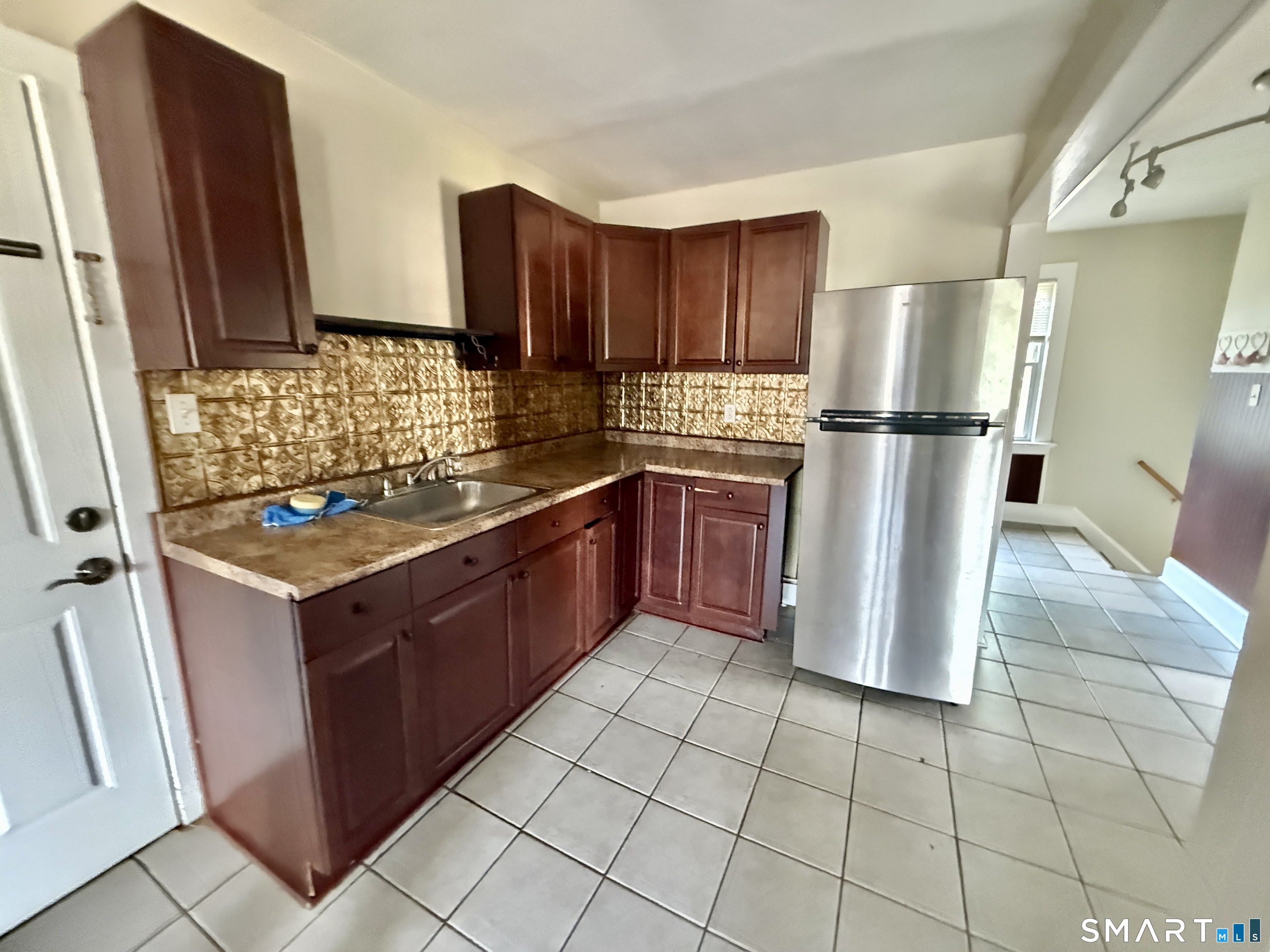 209-211 Davis Street Watertown CT 06779