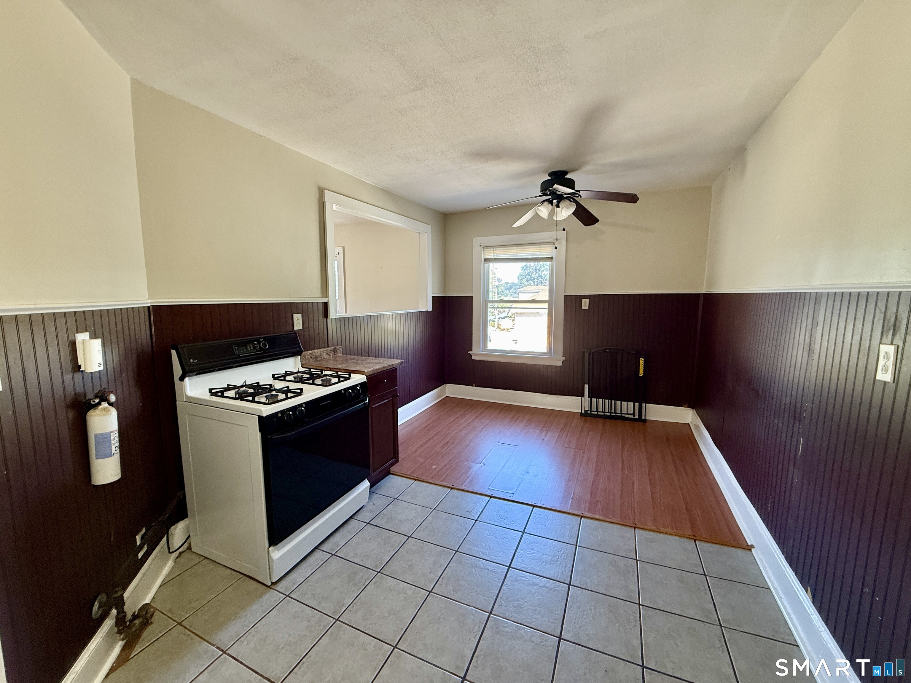 209-211 Davis Street Watertown CT 06779