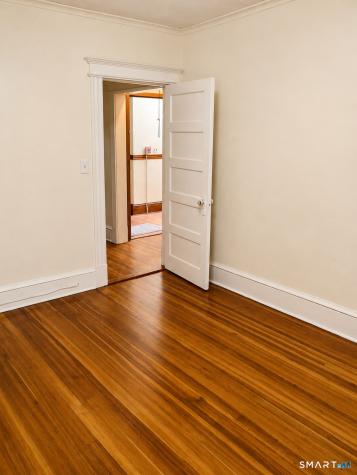 1067 Main Street Manchester CT 06040