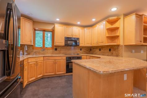 32 Horseshoe Ridge Road Newtown CT 06482