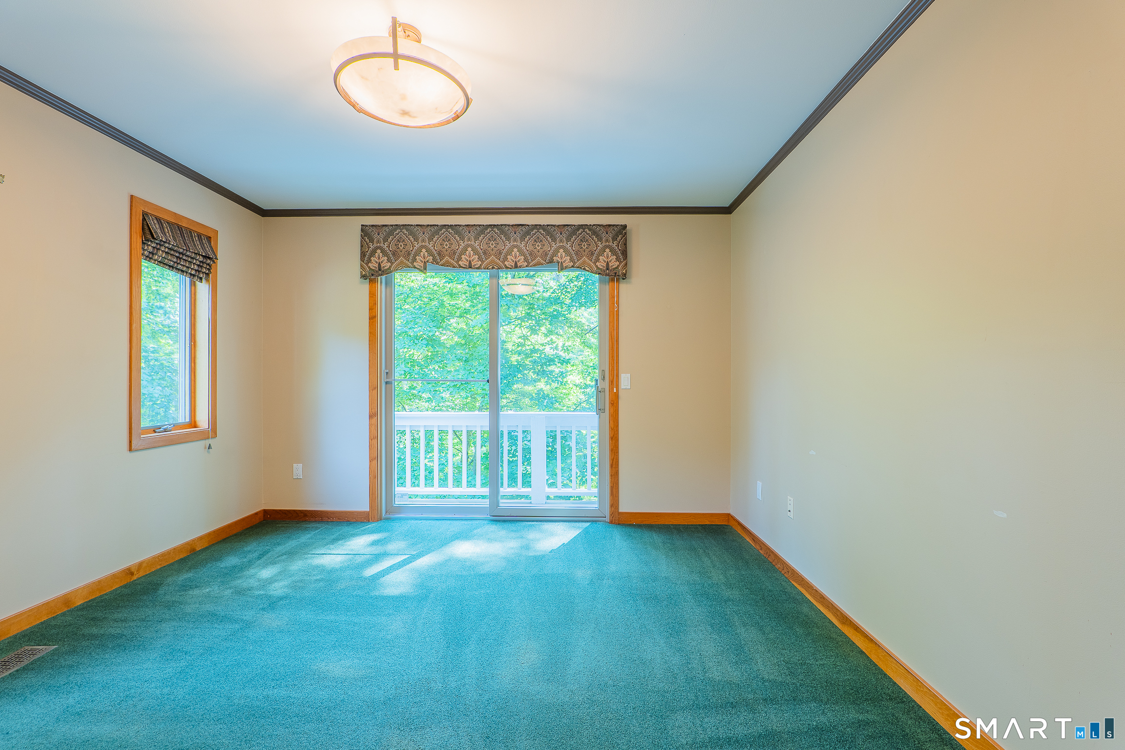 32 Horseshoe Ridge Road Newtown CT 06482