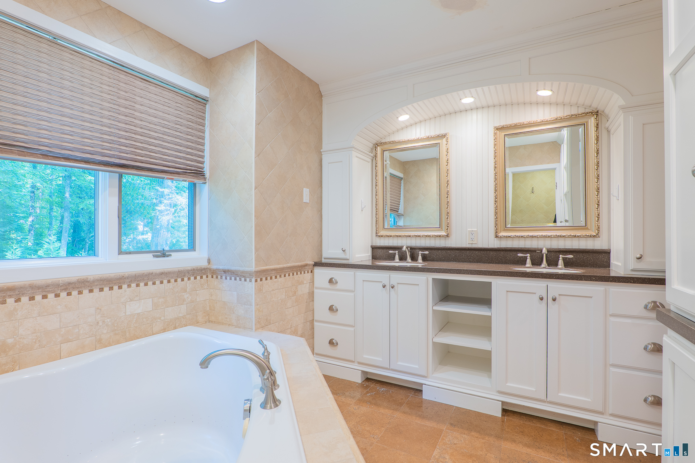 32 Horseshoe Ridge Road Newtown CT 06482