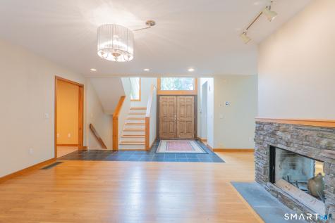 32 Horseshoe Ridge Road Newtown CT 06482