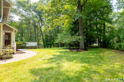 32 Horseshoe Ridge Road Newtown CT 06482