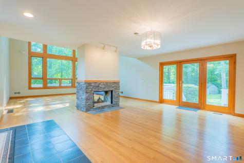 32 Horseshoe Ridge Road Newtown CT 06482