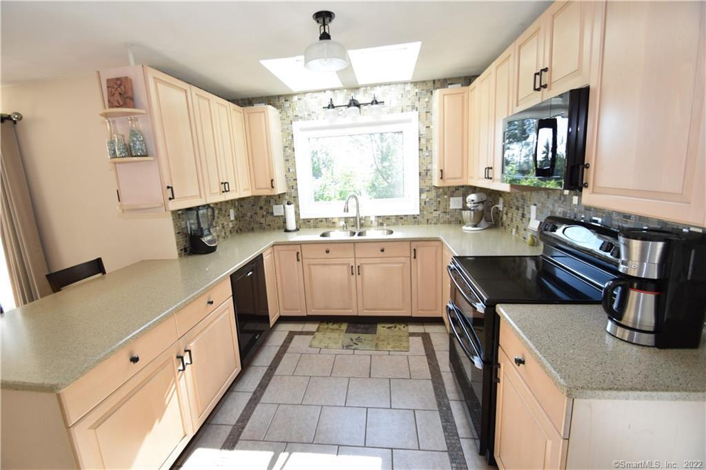 3 Westview Terrace Ellington CT 06029