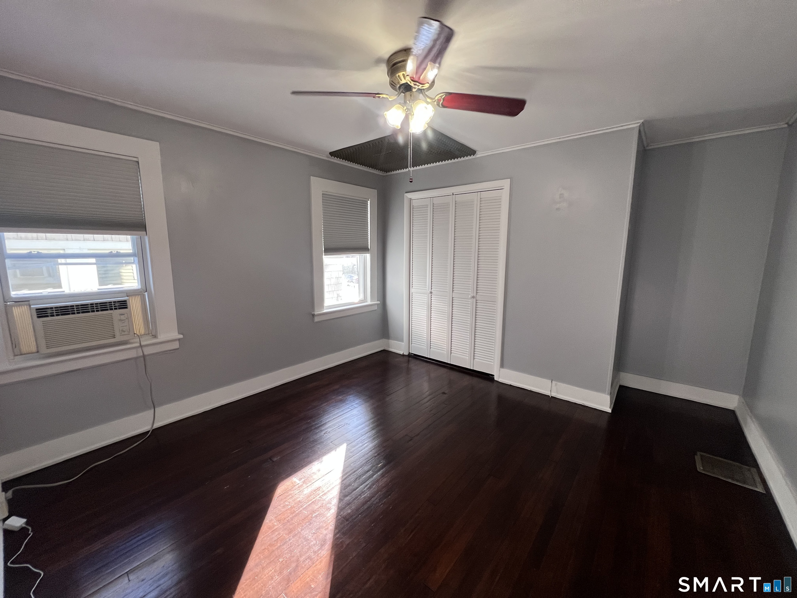 564 Midland Street Bridgeport CT 06605