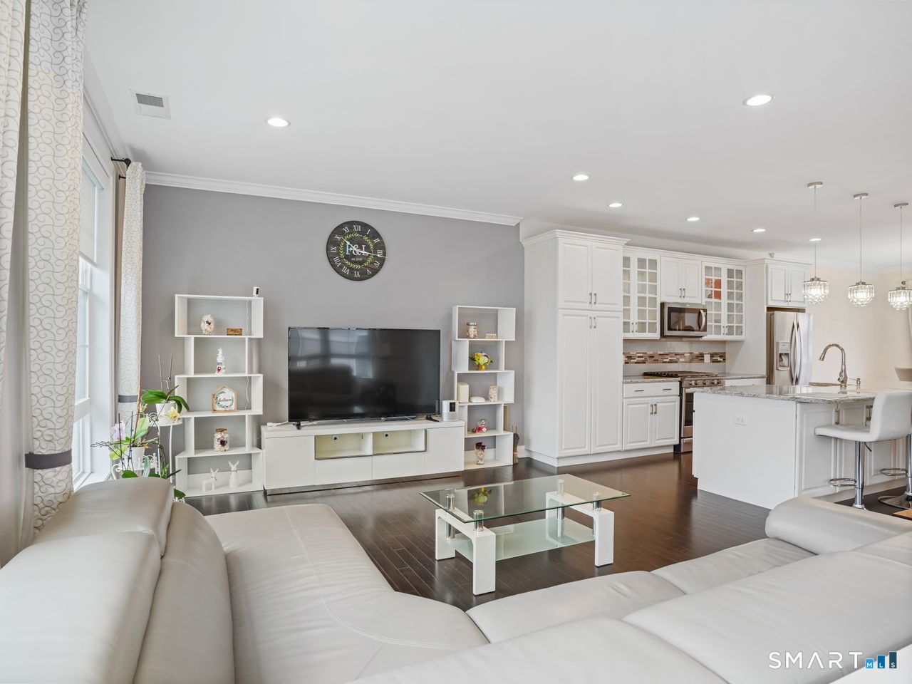 185 Brentwood Circle Danbury CT 06810