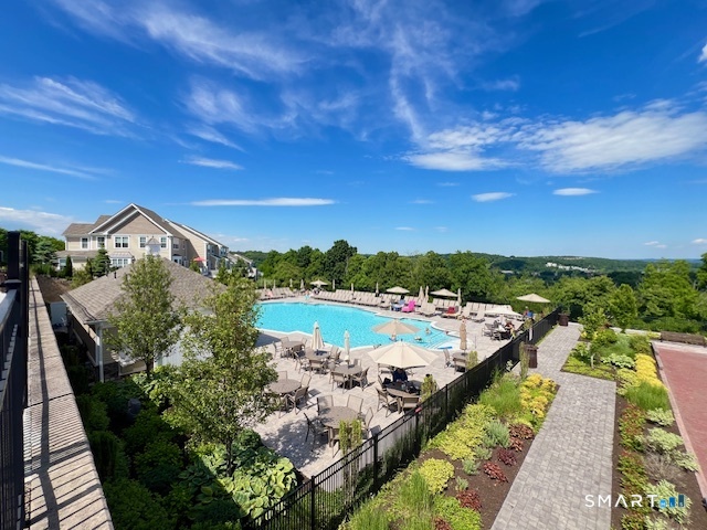 185 Brentwood Circle Danbury CT 06810