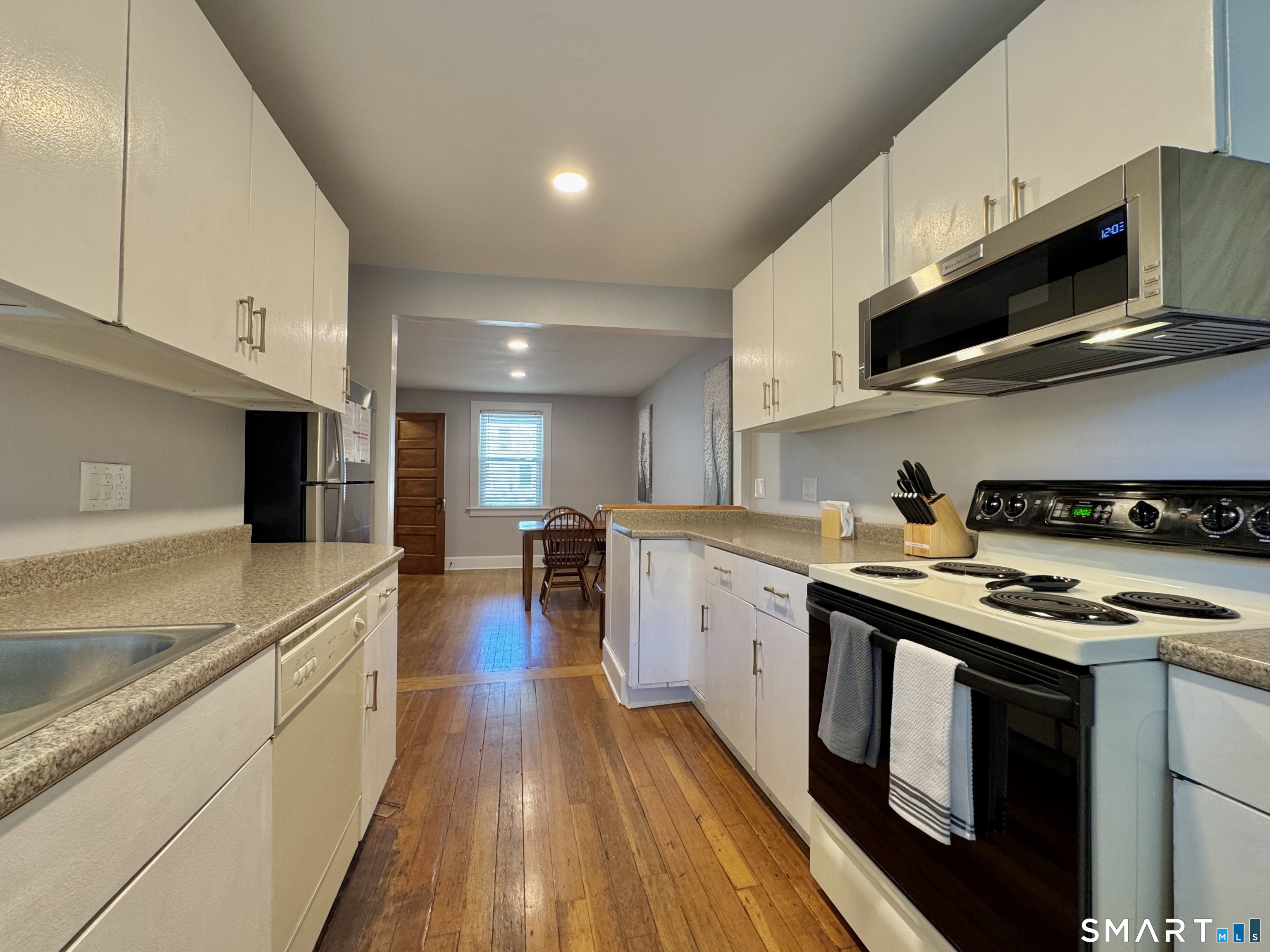 69 Morse Avenue Groton CT 06340