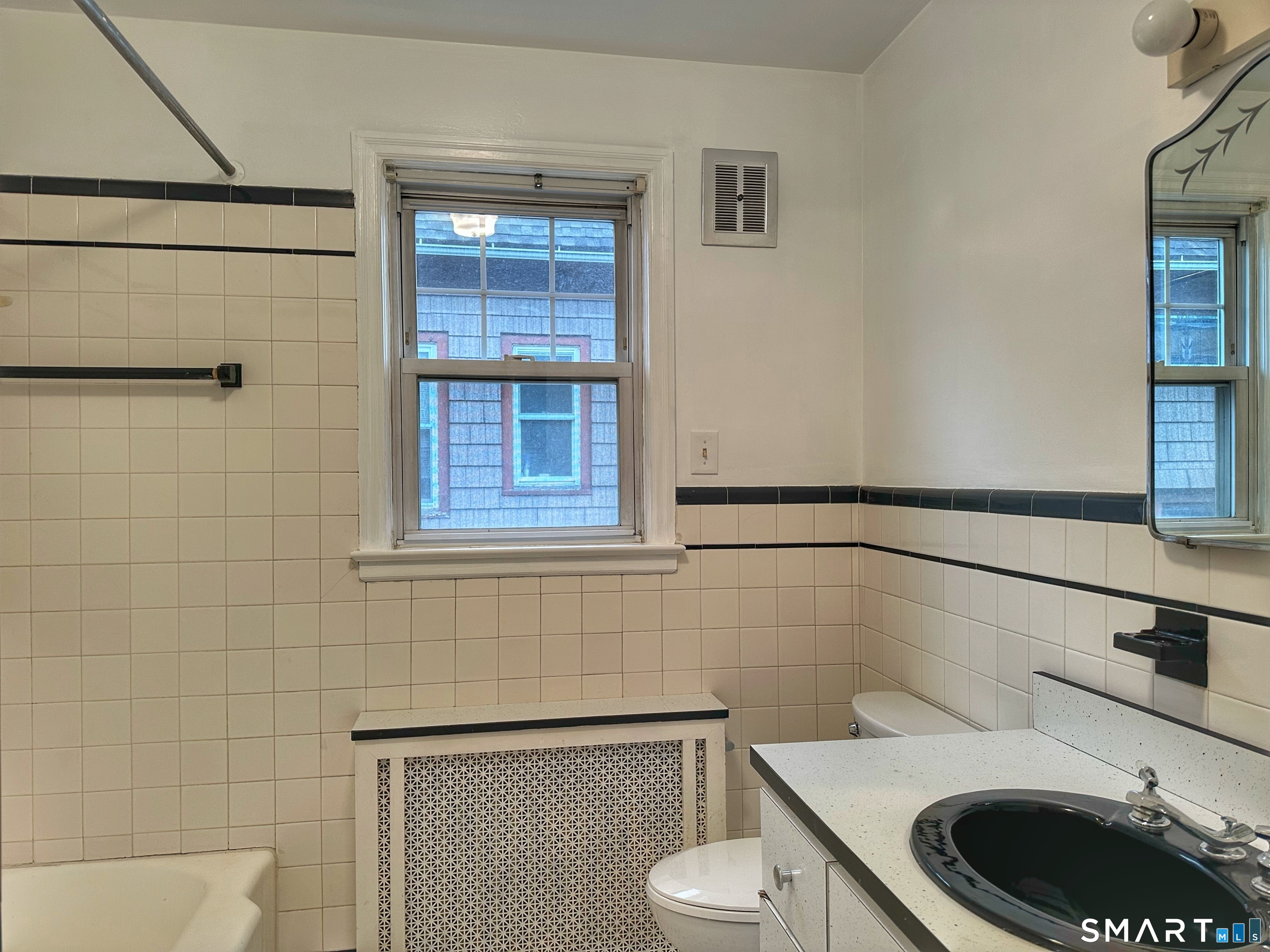 181 Fox Street Bridgeport CT 06605