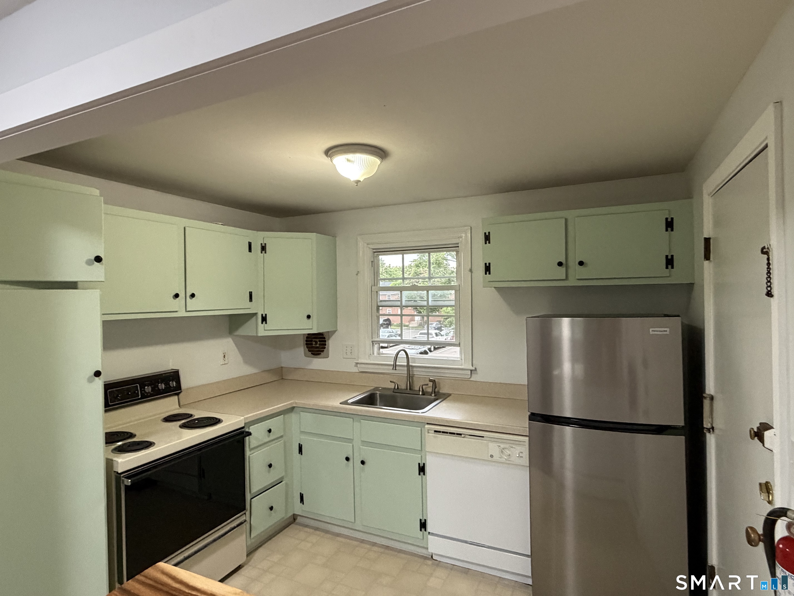 1254 Farmington Avenue Farmington CT 06032
