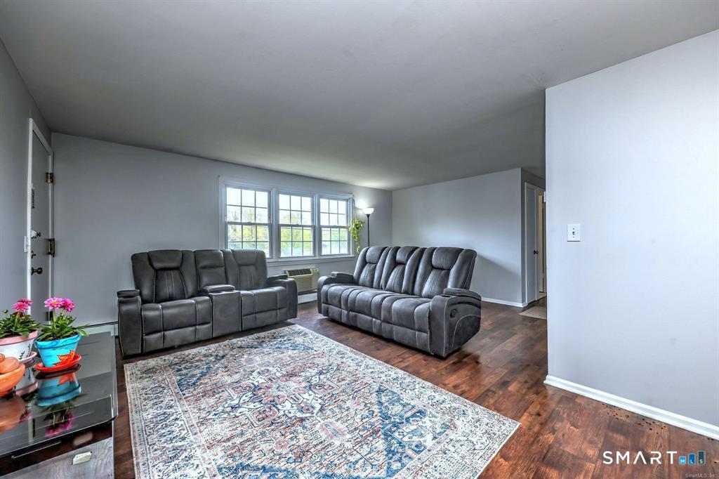 1254 Farmington Avenue Farmington CT 06032