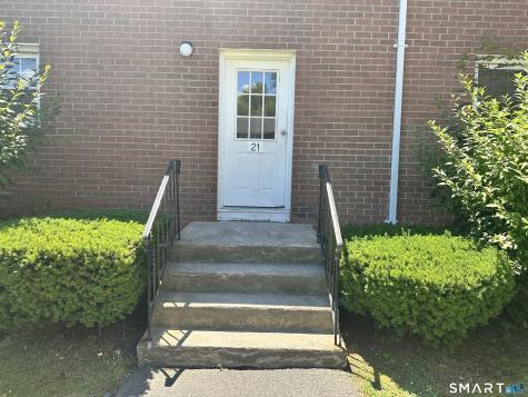 8 Brickyard Road Farmington CT 06032