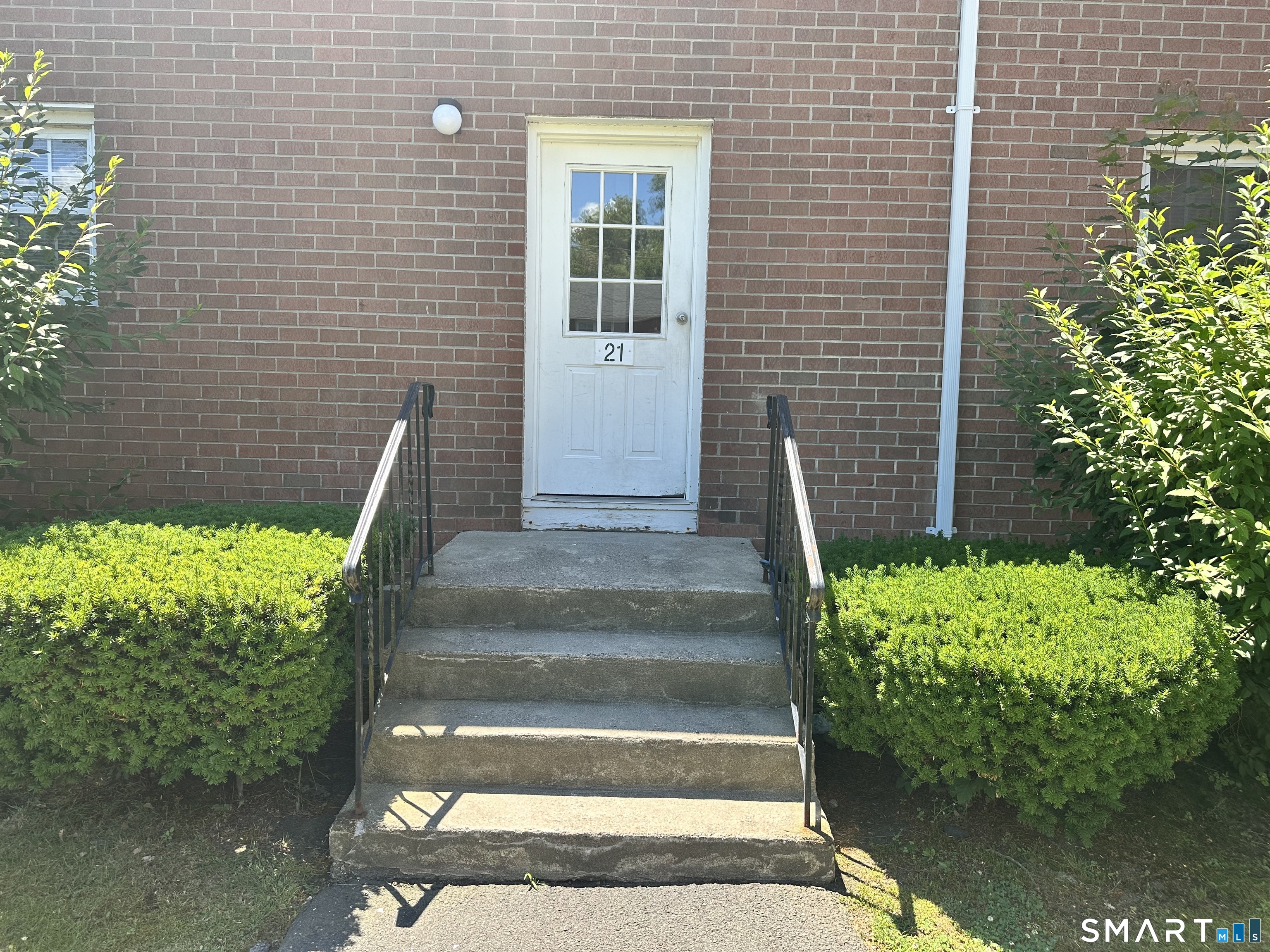 8 Brickyard Road Farmington CT 06032