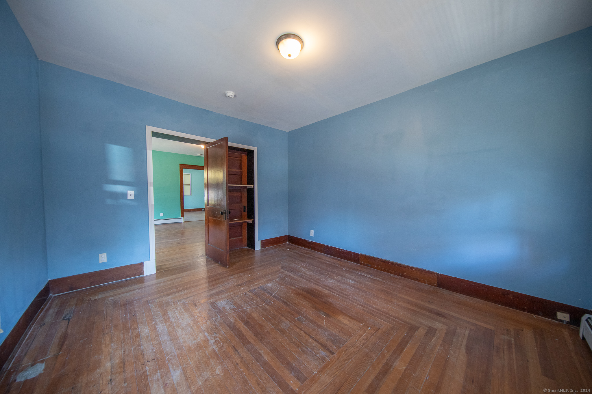 32 Linnell Street Plainfield CT 06354