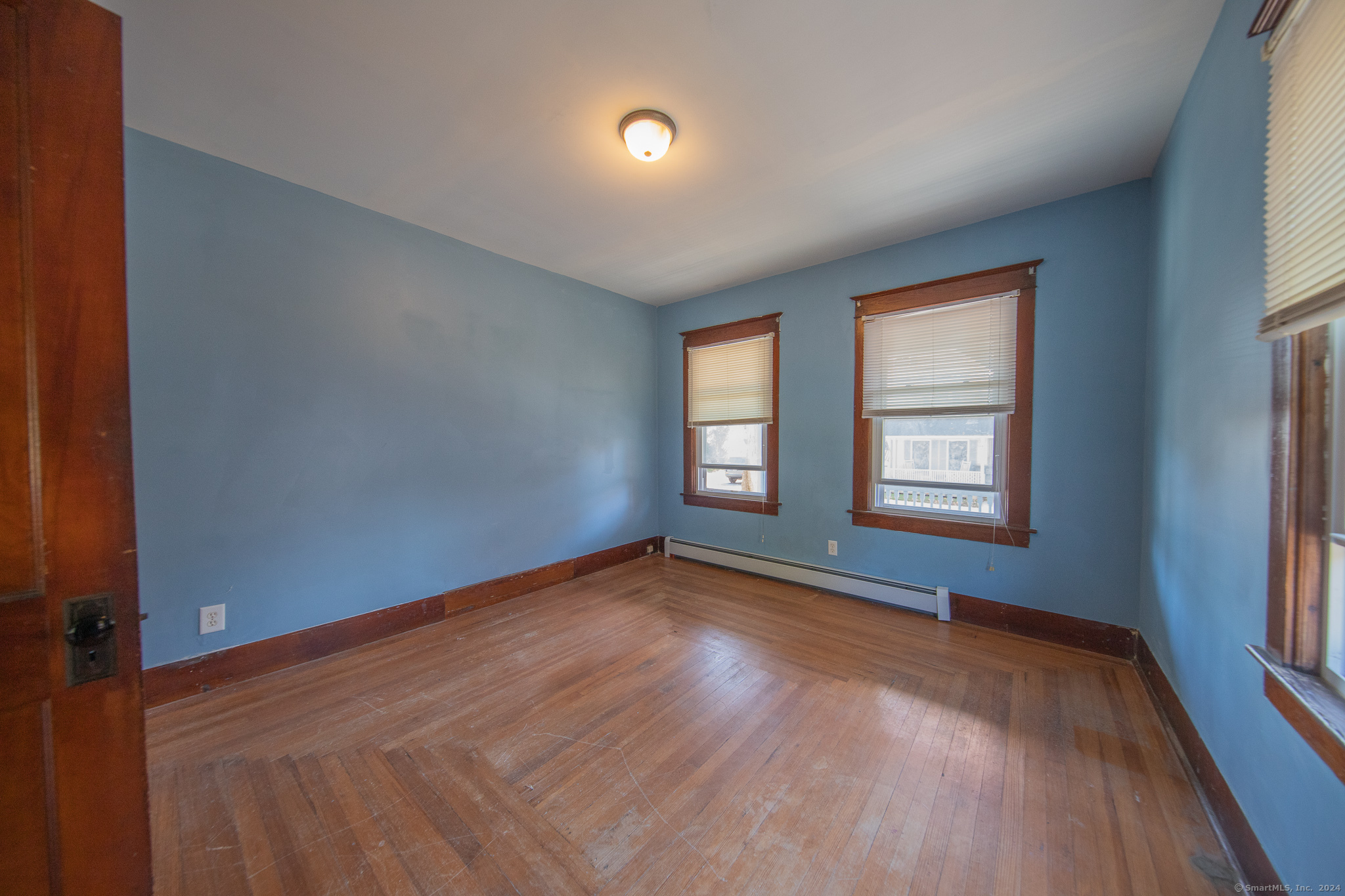 32 Linnell Street Plainfield CT 06354