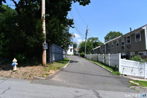 38 Poe Court Fairfield CT 06825