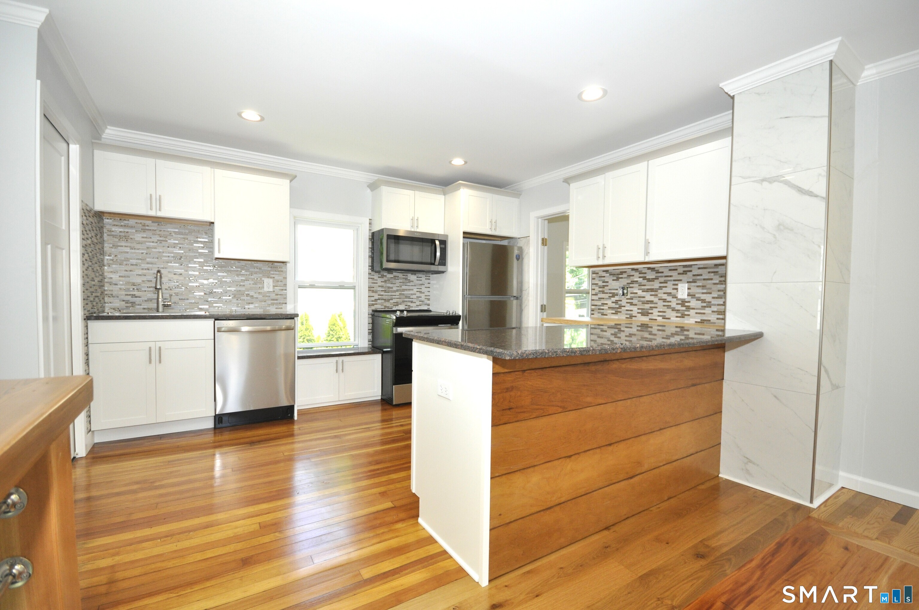17 Hough Street Plainville CT 06062