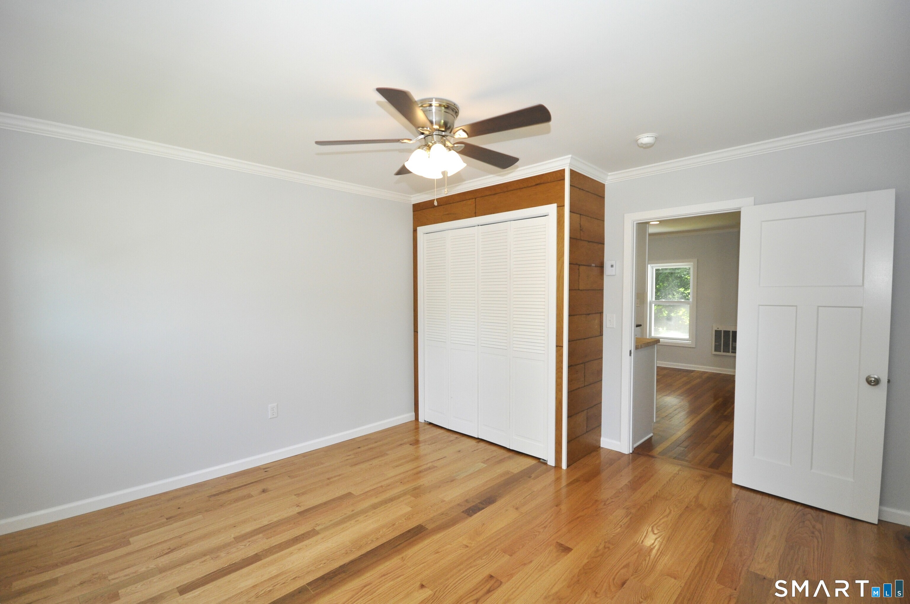 17 Hough Street Plainville CT 06062