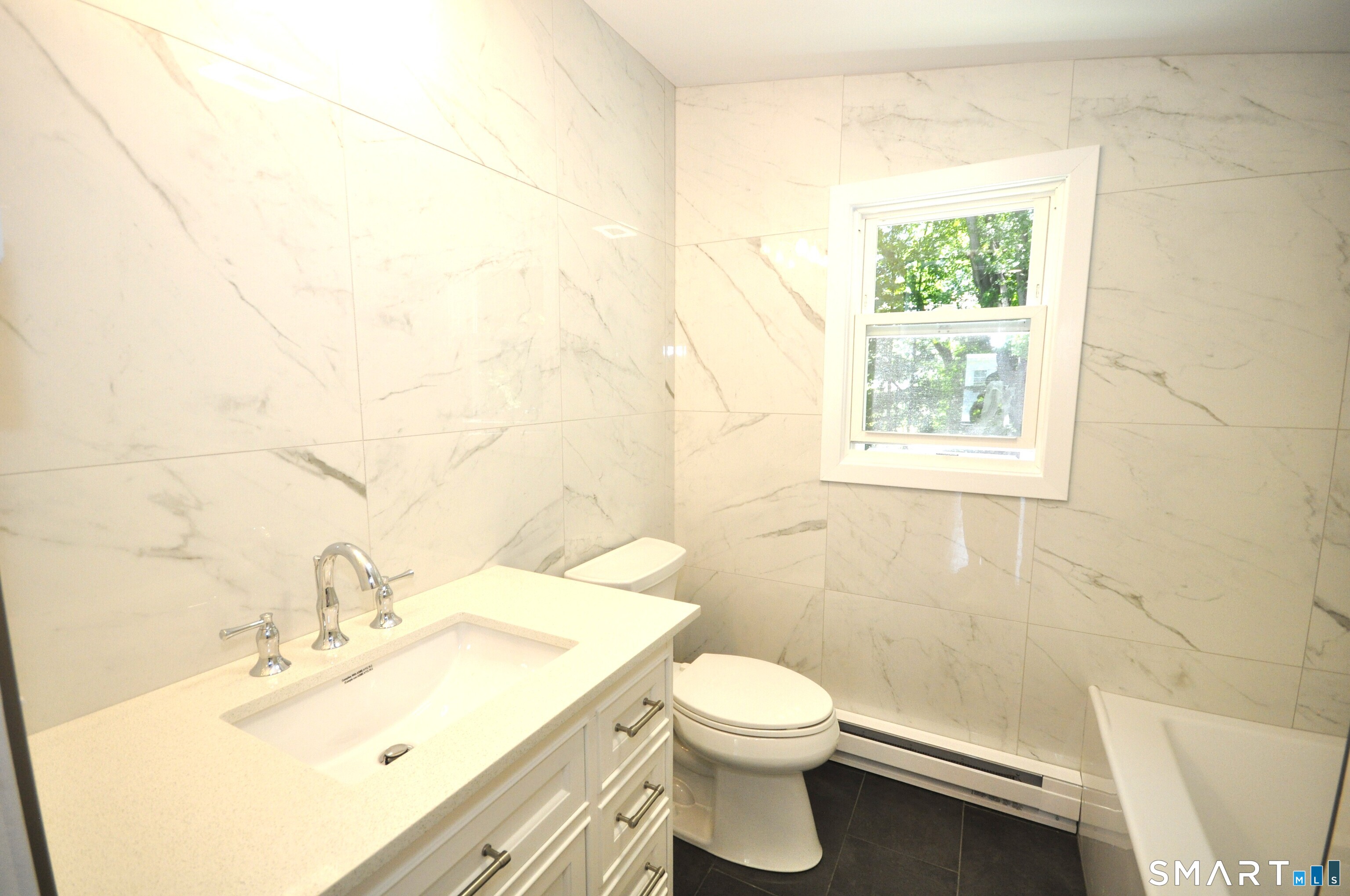 17 Hough Street Plainville CT 06062