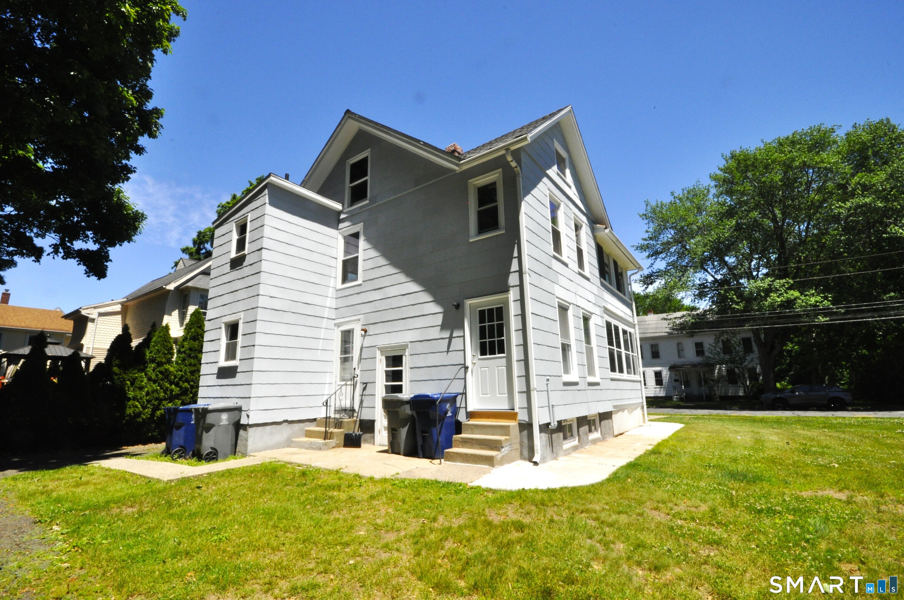 17 Hough Street Plainville CT 06062