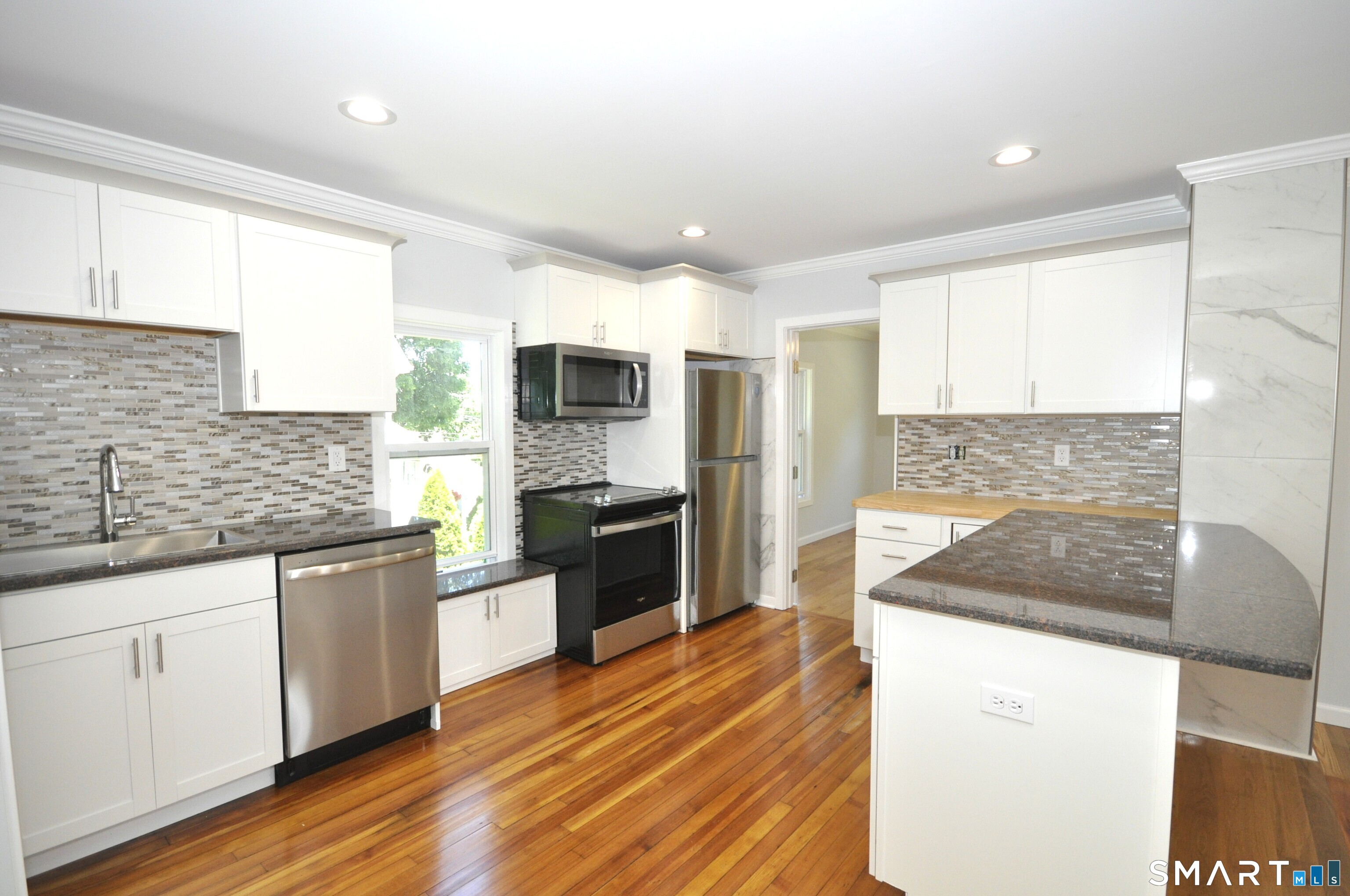 17 Hough Street Plainville CT 06062