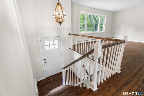 831 Nut Plains Road Guilford CT 06437