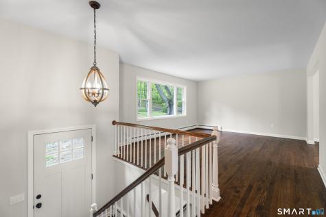 831 Nut Plains Road Guilford CT 06437