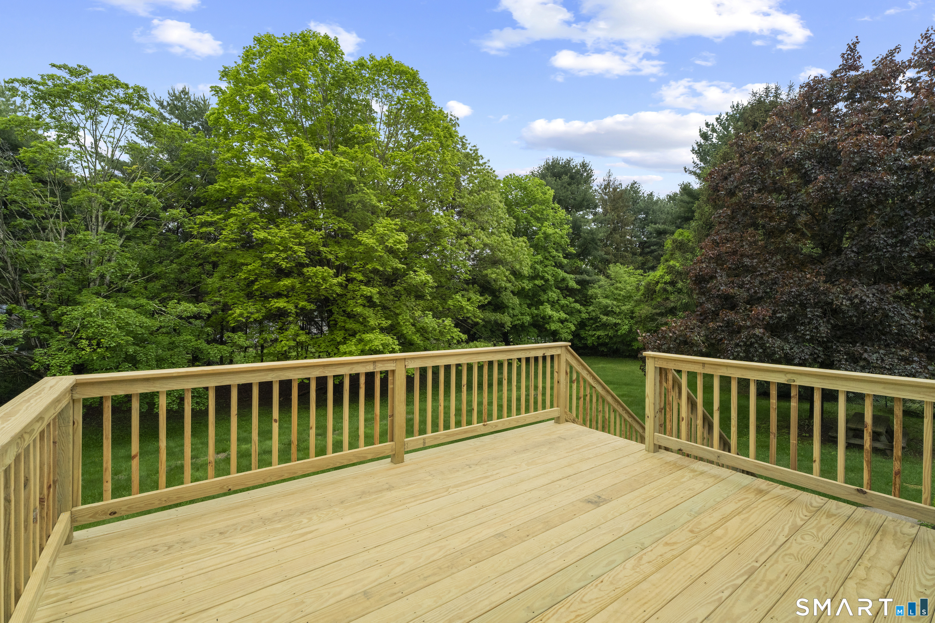 831 Nut Plains Road Guilford CT 06437